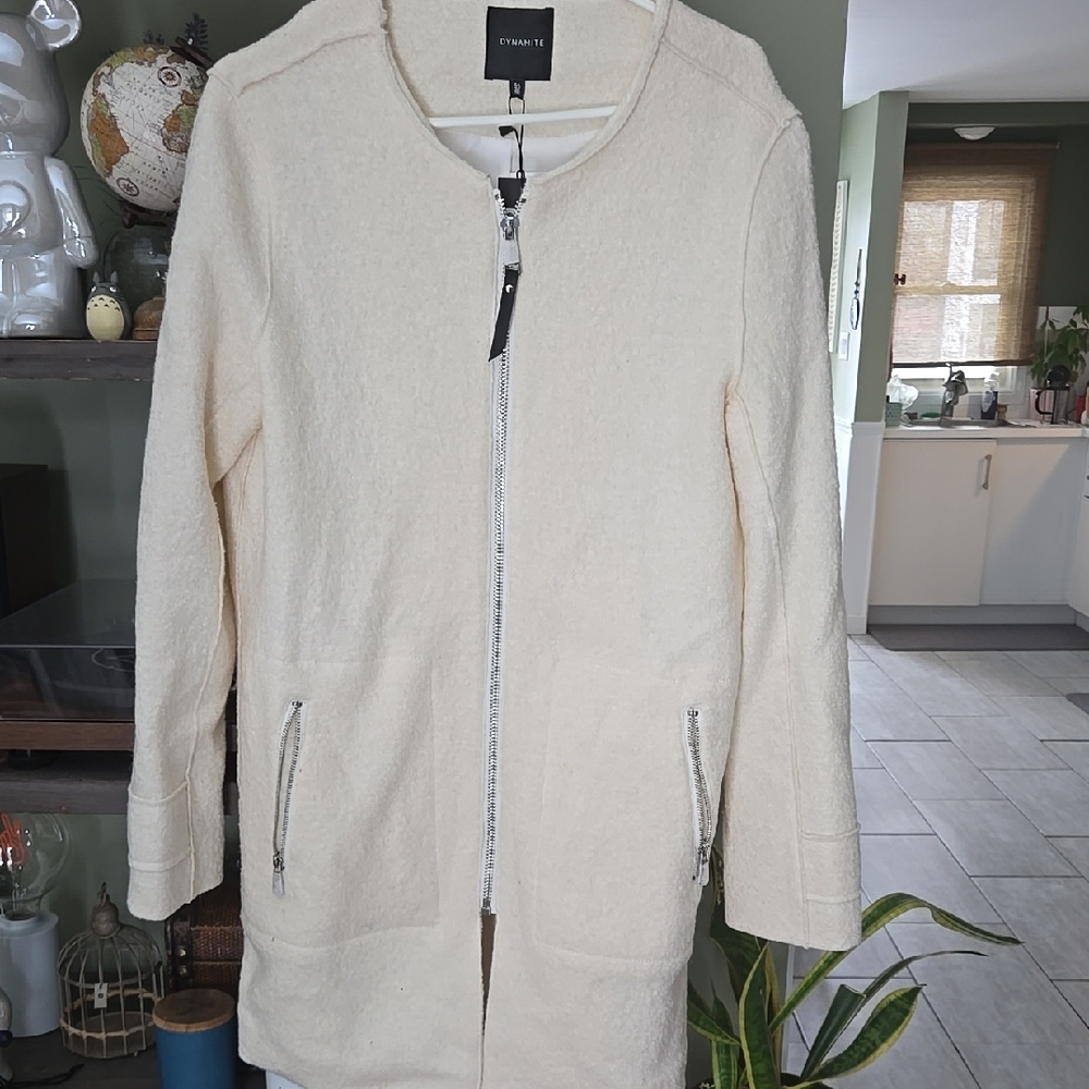 Dynamite Cream Jacket with Cozy Texture and Relaxed Fit